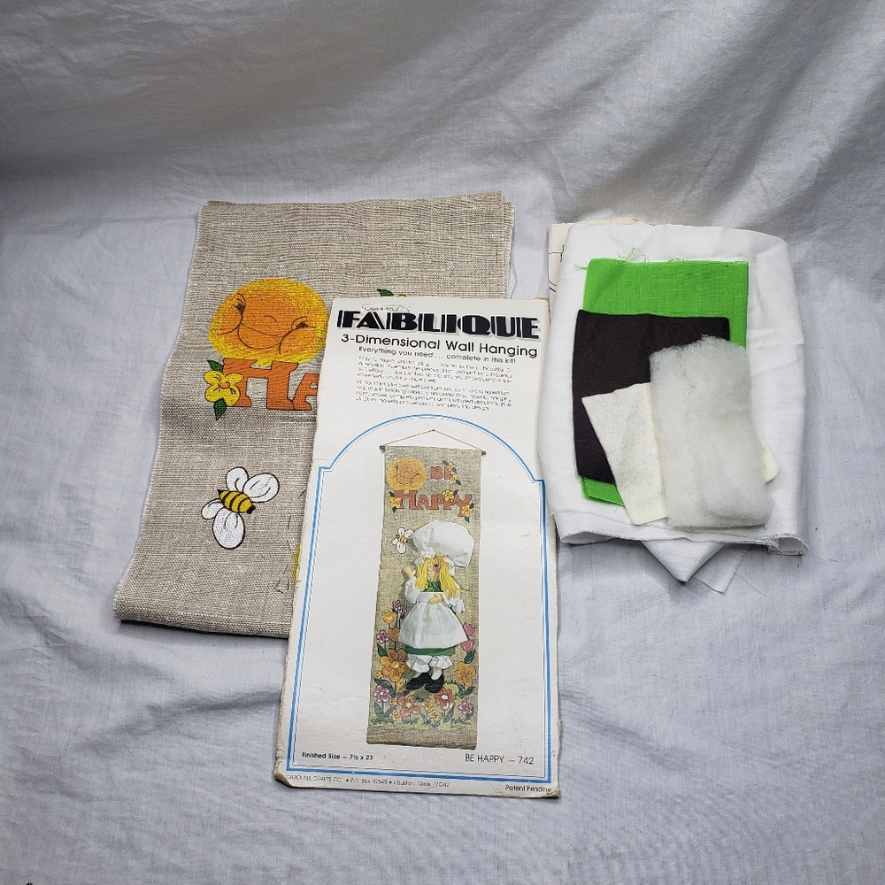 1976 3D Wall Hanging Pattern Thread Not Included
